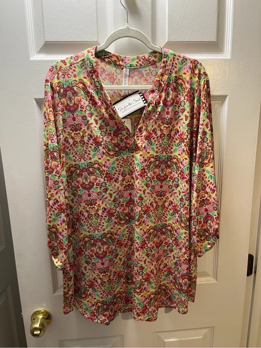Dear Scarlett Free for the Soul Cream Floral Paisley V-Neck Tunic